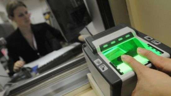 Миграционная служба представила новый паспорт гражданина Украины (фото)