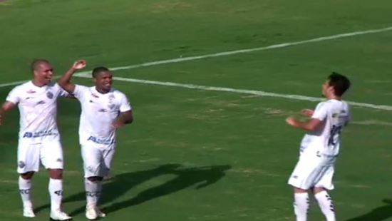 В Бразилии забили невероятный гол с центра поля (ВИДЕО)