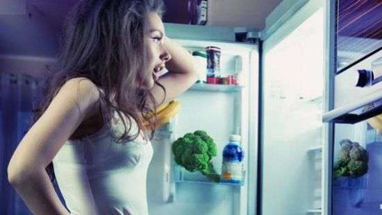 Диетологи назвали 10 продуктов, которые полезно есть на ночь
