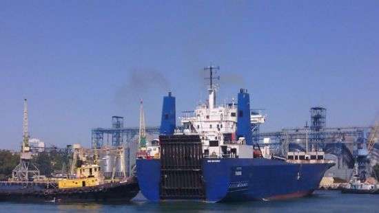 Турция не принимает паромы из Крыма