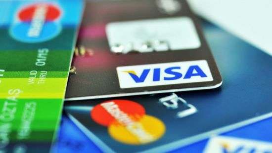 В Украине хотят взимать оплату за услуги ЖКХ автоматически – напрямую с карточек граждан