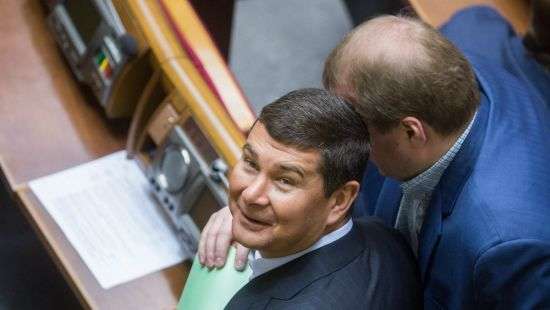 ГФС раскрыла подробности обысков по делу Онищенко