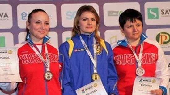 Украинка завоевала золото ЧЕ в стрельбе из винтовки