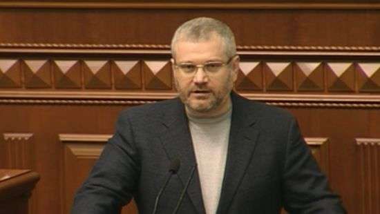 В Раде нардепы устроили скандал из-за русского языка (видео)