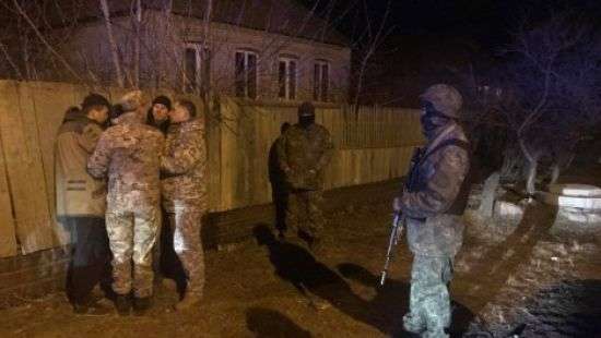 Полиция со стрельбой задержала колонну участников блокады Донбасса