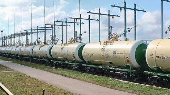 Россия возобновила поставки дизтоплива в Украину