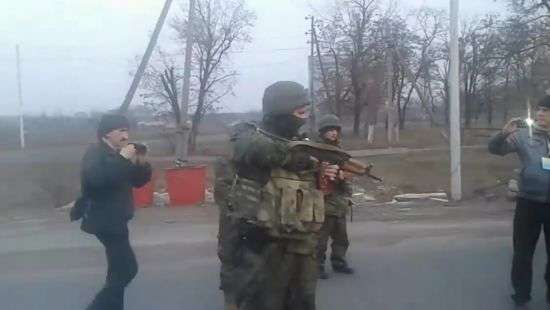 Участники блокады во главе с нардепом опять бузили на блокпосту (видео)