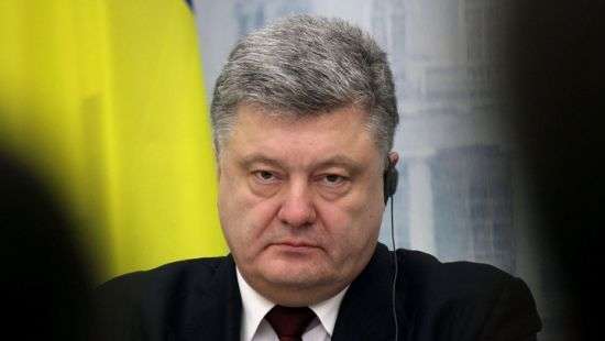 Порошенко запретил российским банкам выводить капитал из Украины