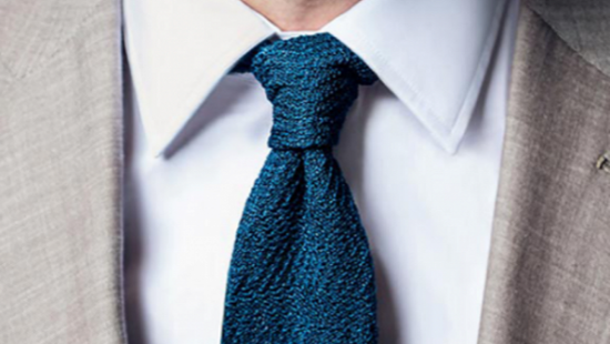 Галстуки из паучьего шелка представили модельеры (ФОТО, ВИДЕО)