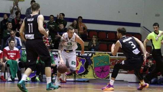 «Запорожье» и «Днепр» победили в Суперлиге