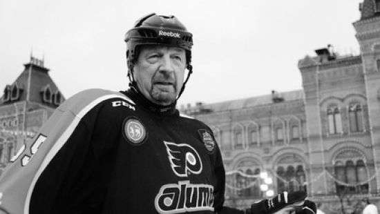 В РФ умер известный хоккеист и комментатор