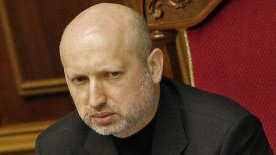 Турчинов настаивает на проверке информации о визите зарубежных и украинских политиков в Крым