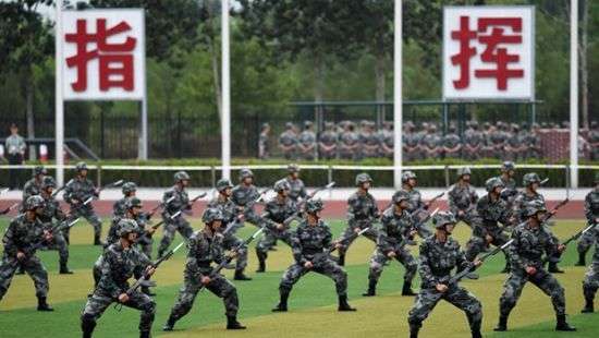 Армия Китая сократится на 200 тысяч человек