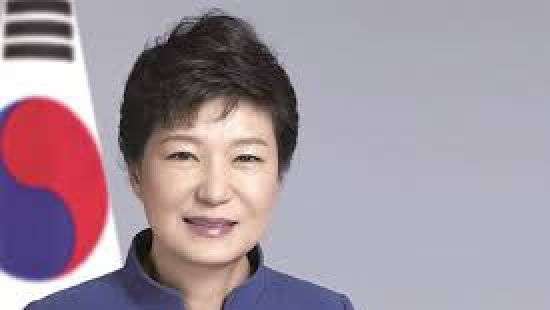 Экс-президента Южной Кореи следователи допрашивали 22 часа