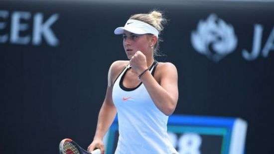 Украинская теннисистка одержала первую победу на взрослом турнире