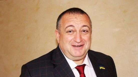 Депутат – владелец шикарных авто получил компенсацию за проезд