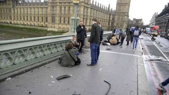 В Лондоне у здания парламента совершен двойной теракт