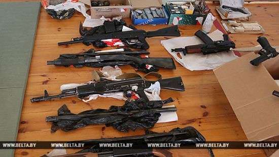КГБ Беларуси заявил о задержании профессиональных боевиков (фото, видео)
