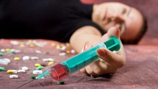 Названы основные причины наркомании