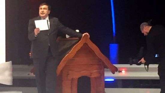 Саакашвили переквалифицировался в телеведущего