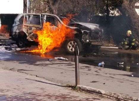 В Мариуполе прогремел взрыв в авто. Погиб правоохранитель (ФОТО)