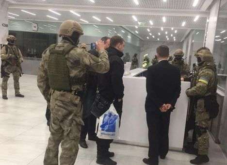 В Одессе обыскали офисы в неплатежеспособном банке Кауфмана