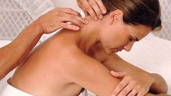 Специалисты назвали 5 простых способов справиться с головной болью