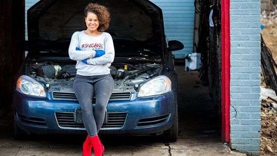 В Америке заработал женский автосервис (ФОТО)
