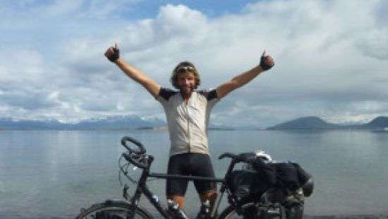 Британец намерен объехать мир на велосипеде за 80 дней