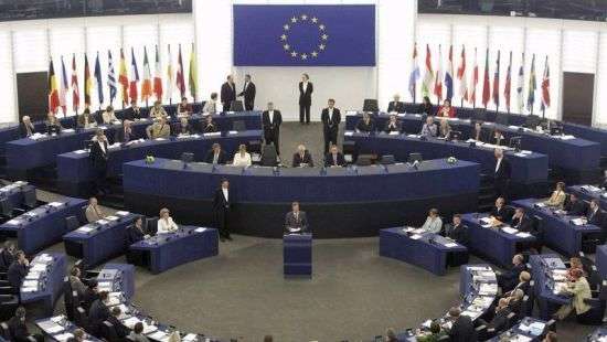 В Европарламенте проголосуют за поправку, затрудняющую безвиз для Украины