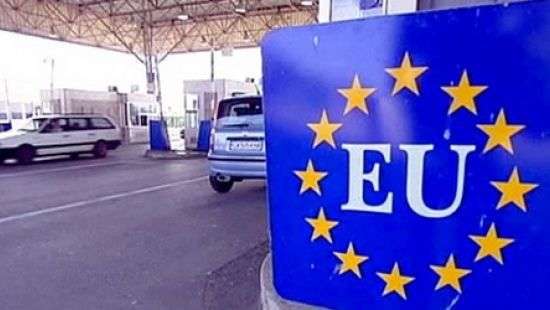 Украинцев будут задерживать на границе, но не из-за безвиза