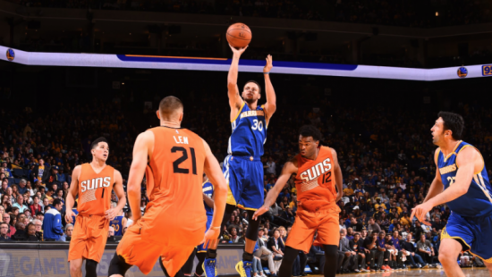 НБА. «Кливленд» уверенно обыграл «Бостон», «Голден Стэйт» победил «Финикс» + Видео