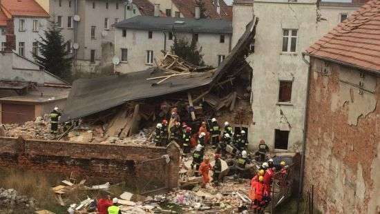 В Польше обрушился жилой дом, есть жертвы (фото)