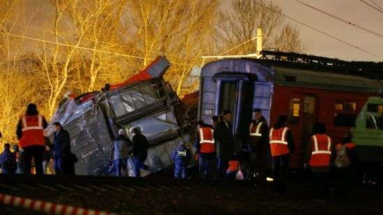 В Москве электричка протаранила пассажирский поезд, есть пострадавшие