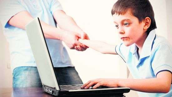 В России намерены запретить соцсети для детей младше 14 лет