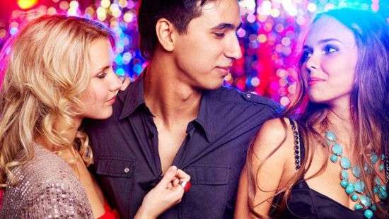 Названы места, куда мужчины «ходят на лево» от своих жен