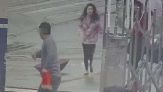 В Китае вор с украденным телефоном случайно прибежал в полицию