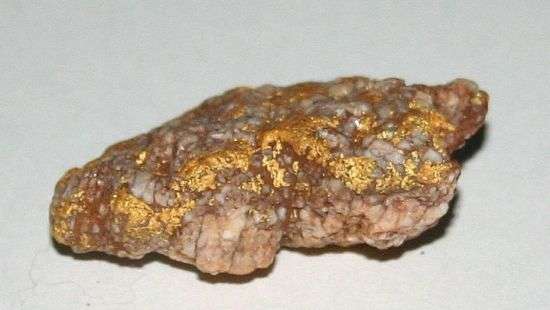 Cengart Financial Inc просит власть защитить инвестиции компании, вложенные добычу золота