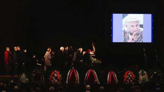 Евгения Евтушенко похоронили рядом с Пастернаком