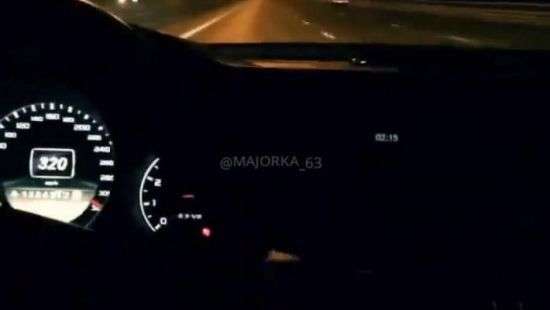 В Москве девушка на «Мерсе» разогналась до 320 км/ч