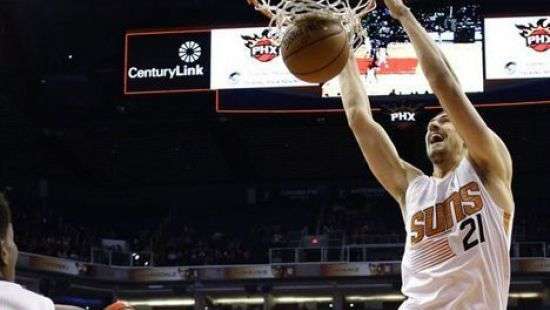 «Финикс» украинца проиграл «Сакраменто»