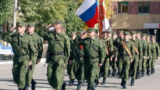 В Крыму набралось меньше двух десятков парней, согласных служить в армии на материке