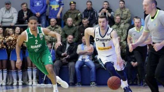 «Днепр» и «Будивельник» одержали победы в Суперлиге