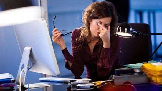 Как защитить глаза после длительной работы за компьютером, рассказали эксперты