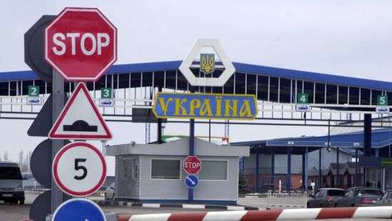 Несовершеннолетняя украинка пыталась сбежать в Россию