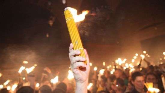 В Иерусалиме ждут схождения Благодатного огня