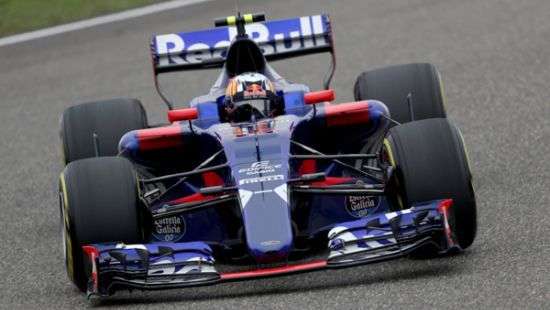 Пилот «Торо Россо» лишится трех мест