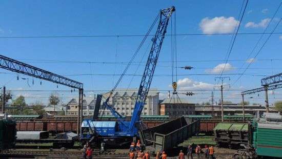 Появились фото с места столкновения поездов во Львове