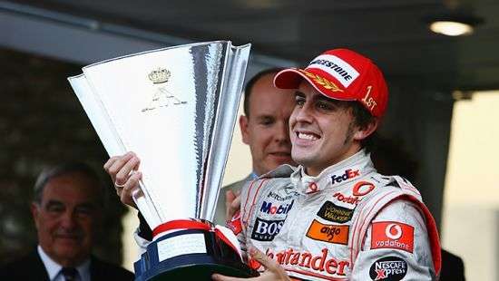 Чемпион Формулы 1 ведет переговоры с «Рено»