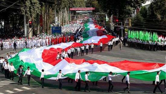 В Таджикистане запретили славянские имена